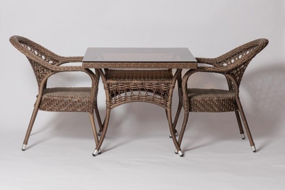 Стол для дачи уличный FM-2001, 850*850 коричневый